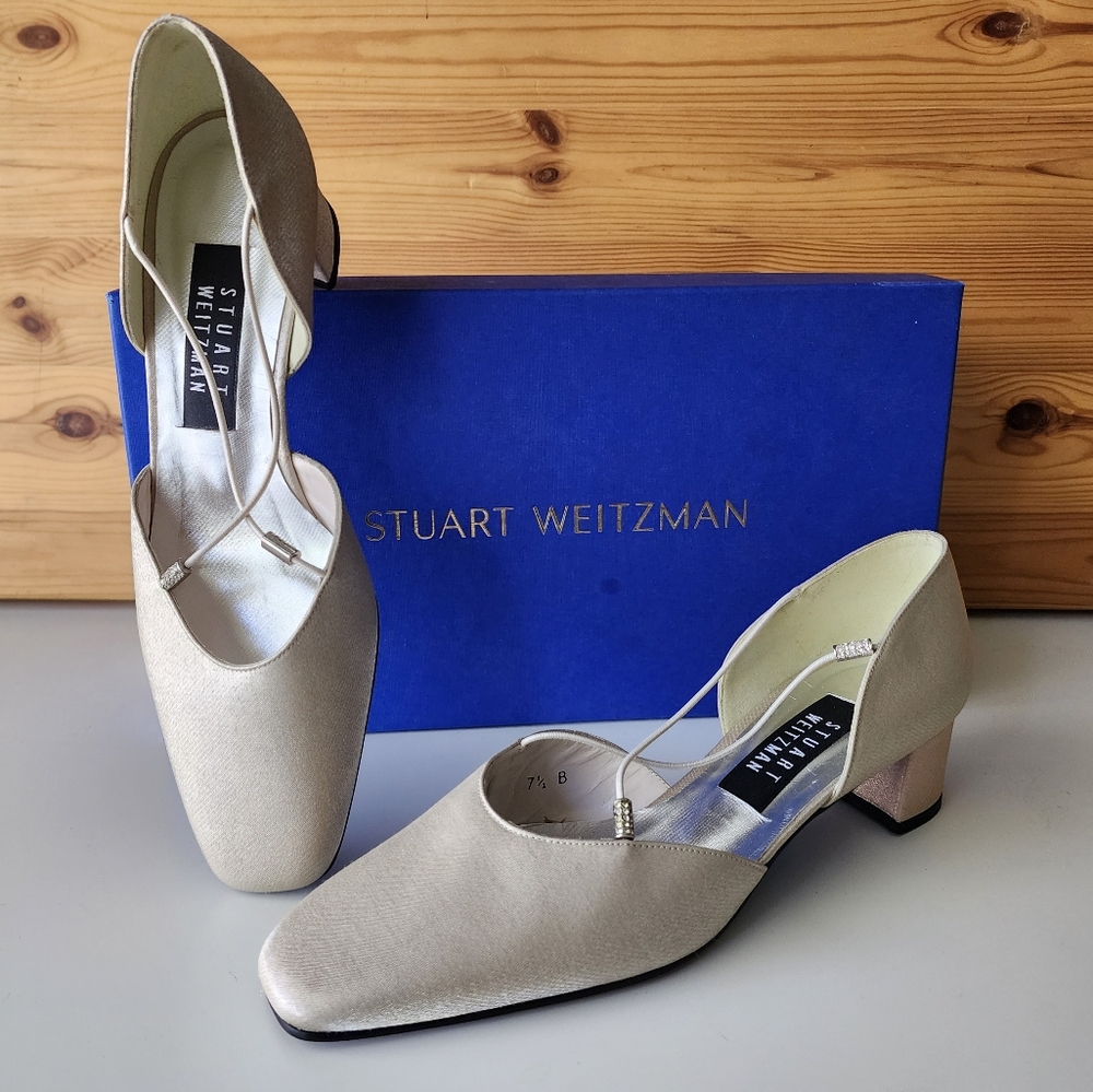 New STUART WEITZMAN Satin Shoes with Swarovski Crystals Size 7.5